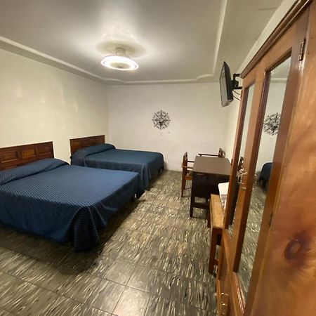 Hotel Flamingos De シウダード・グスマン エクステリア 写真